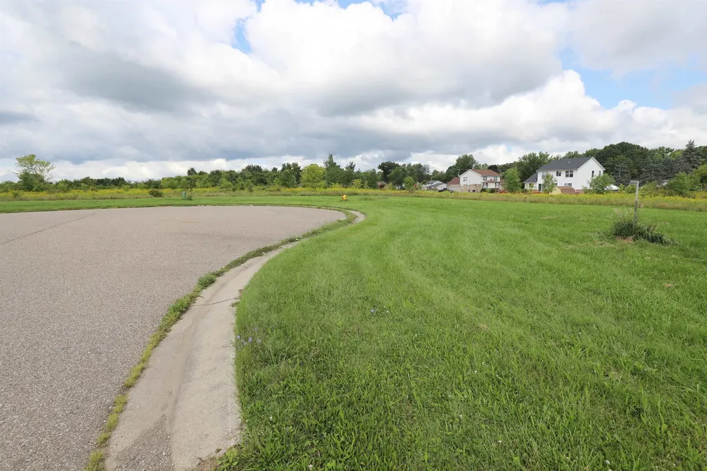 Country Ridge Trail Flint Charter Township MI 48532