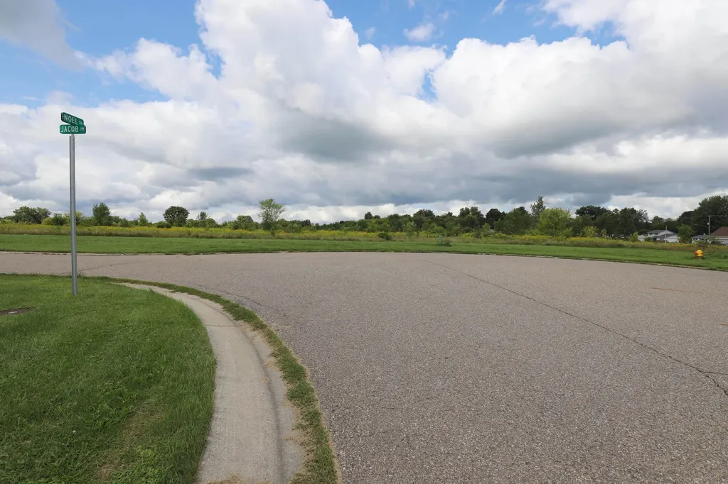 Country Ridge Trail Flint Charter Township MI 48532
