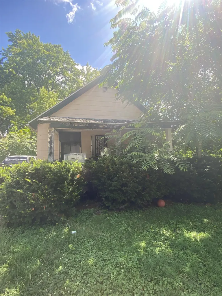 1318 Cronk Avenue Flint City MI 48506