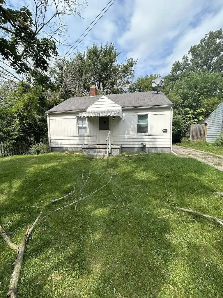 2301 Missouri Avenue Flint City MI 48506