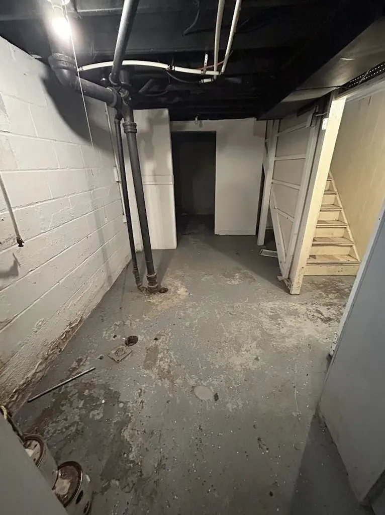 2301 Missouri Avenue Flint City MI 48506