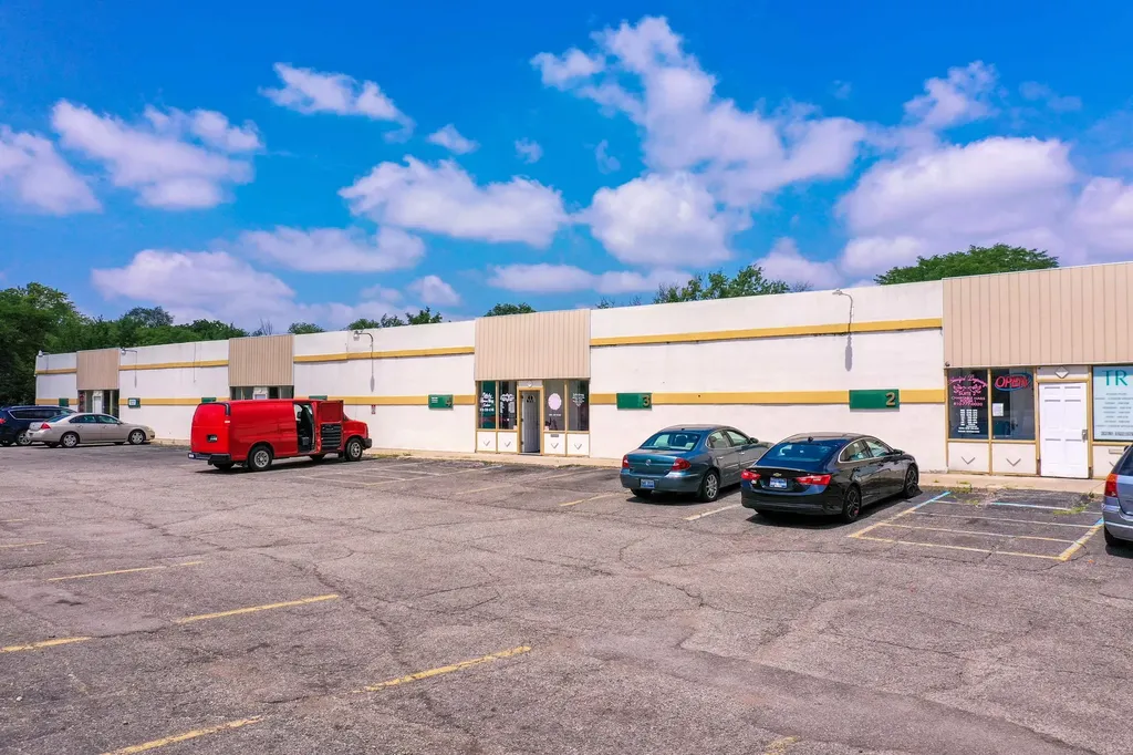 2710 W Court Street Flint City MI 48503
