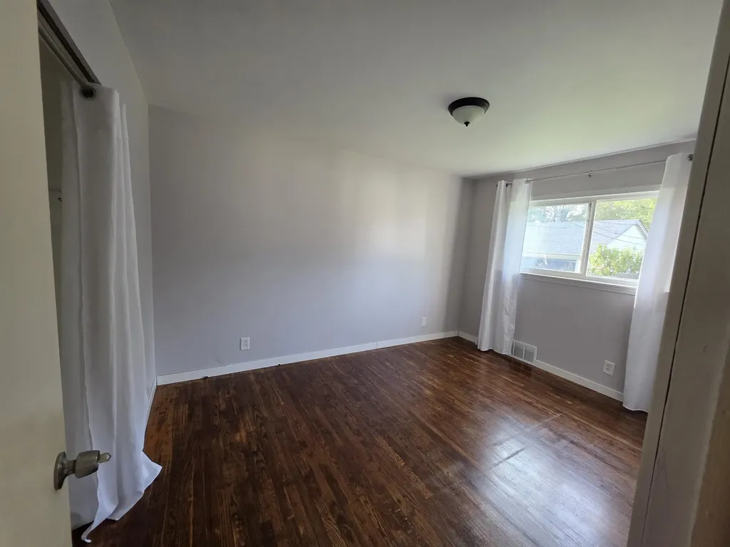 31764 Brown Street Garden City City MI 48135