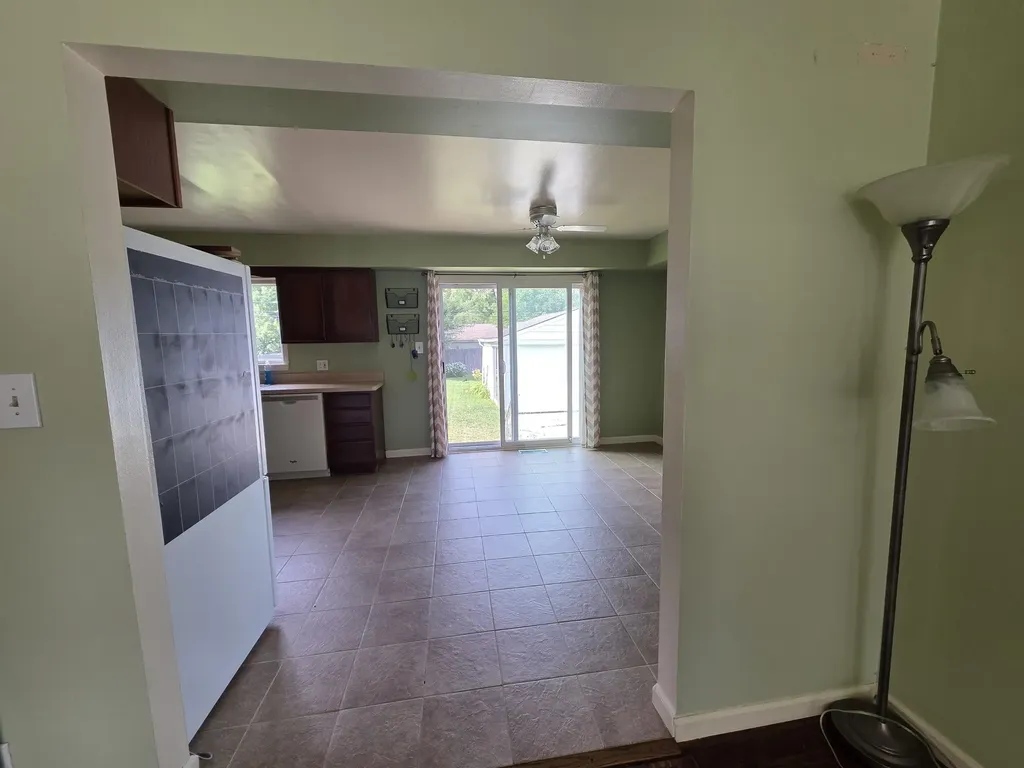 31764 Brown Street Garden City City MI 48135