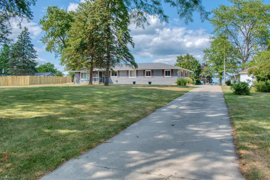 6121 E M 71 Highway Vernon Township MI 48817