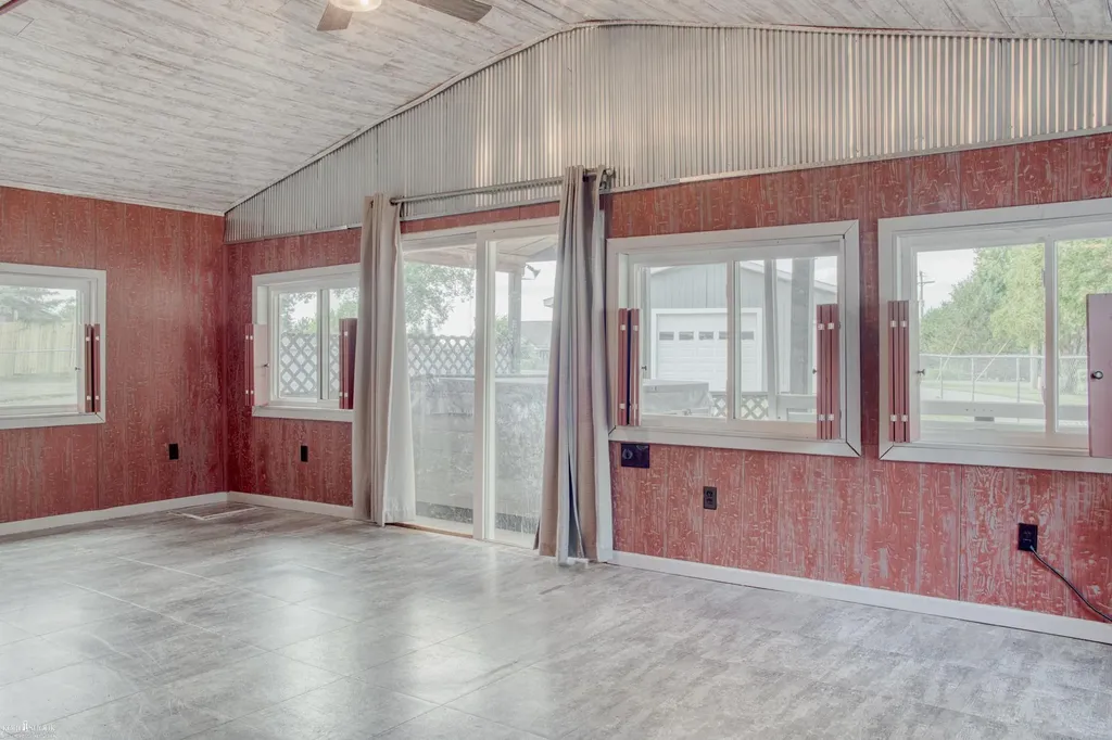 6121 E M 71 Highway Vernon Township MI 48817