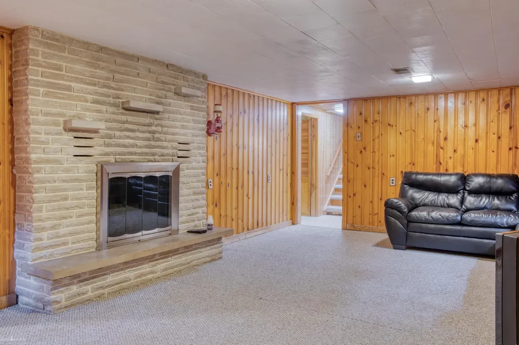 6121 E M 71 Highway Vernon Township MI 48817