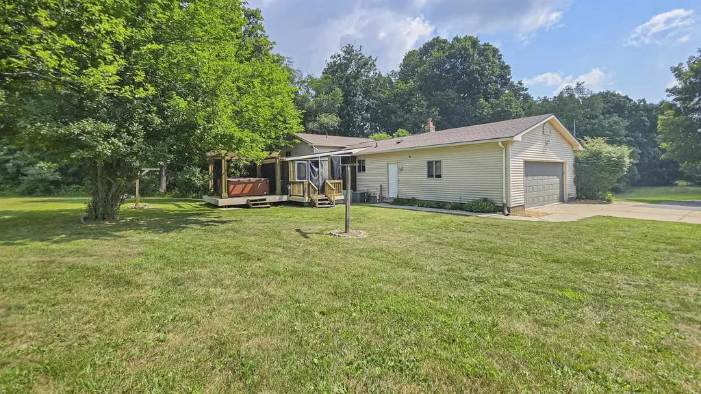 9501 Fish Lake Road Rose Township MI 48442