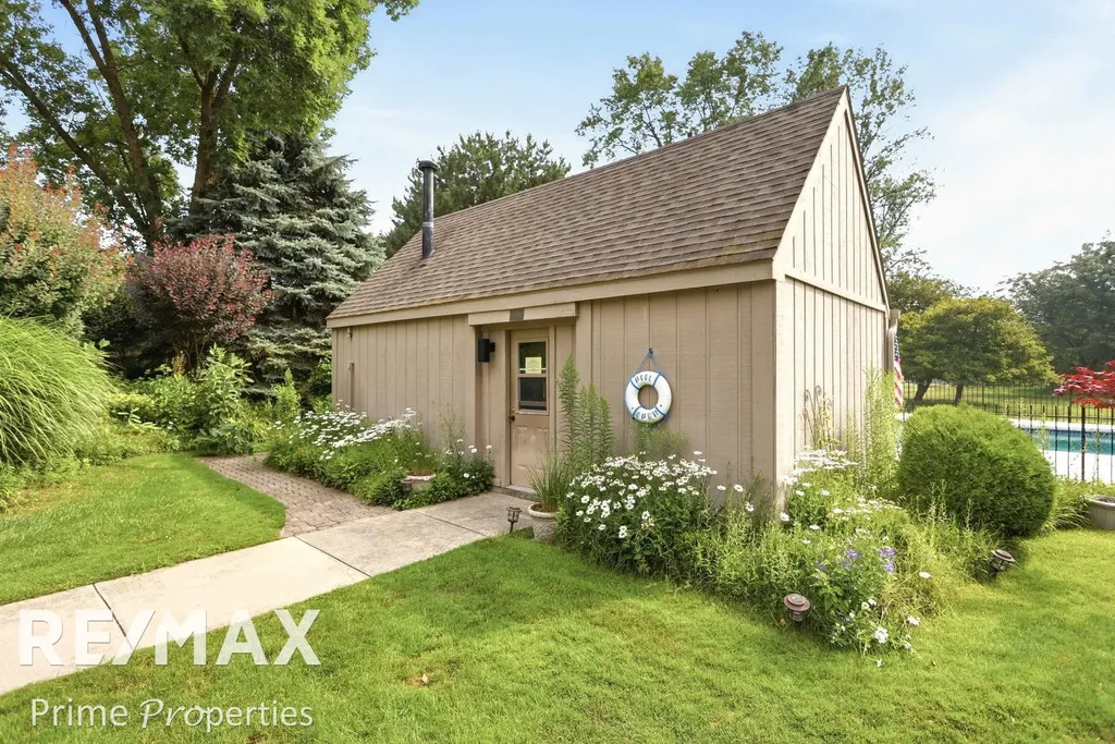 2383 Muirhead Drive Frankenlust Township MI 48706