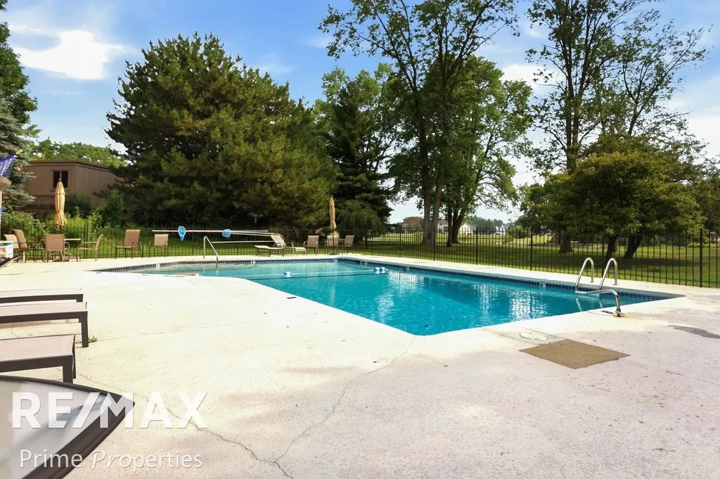 2383 Muirhead Drive Frankenlust Township MI 48706