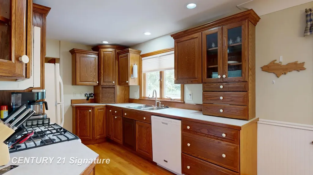 455 S Vernon Road Venice Township MI 48817