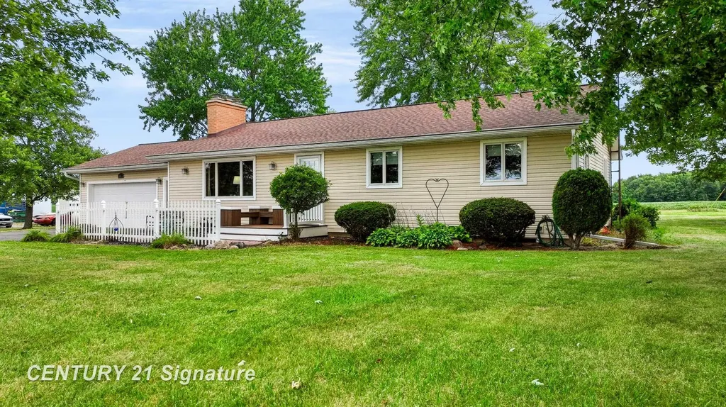 455 S Vernon Road Venice Township MI 48817