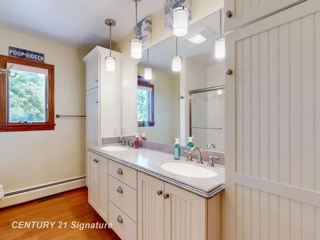 455 S Vernon Road Venice Township MI 48817