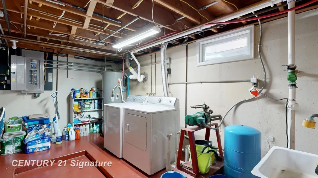455 S Vernon Road Venice Township MI 48817