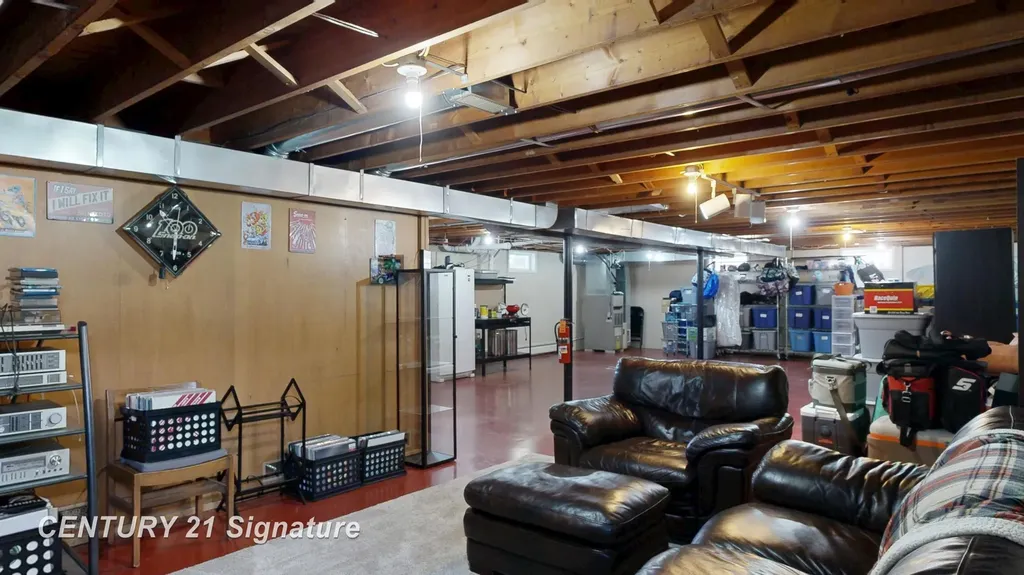 455 S Vernon Road Venice Township MI 48817