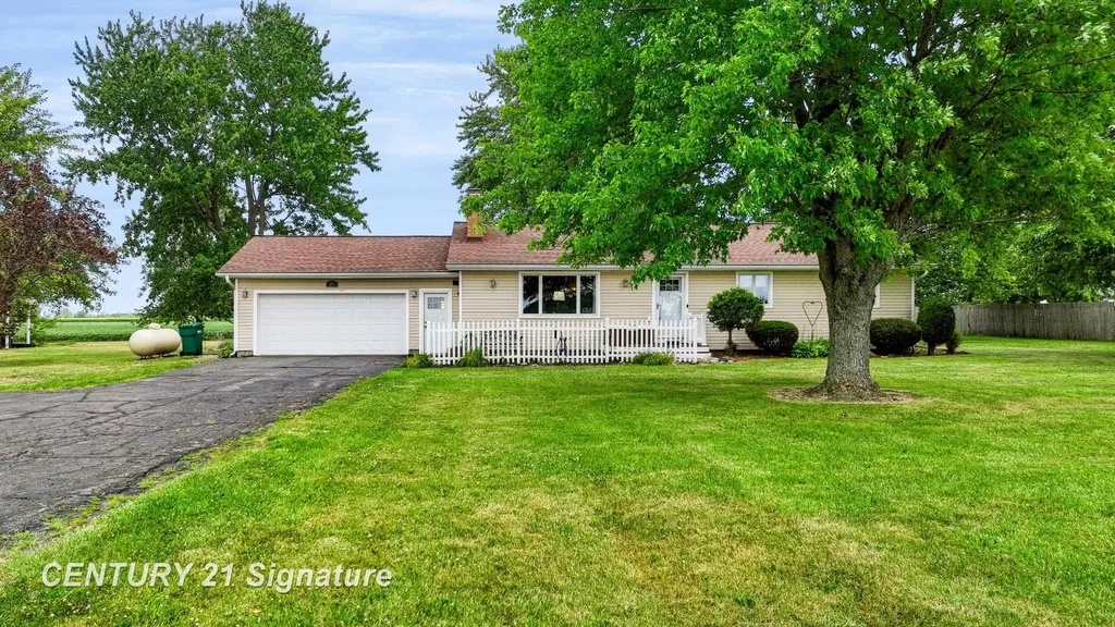 455 S Vernon Road Venice Township MI 48817