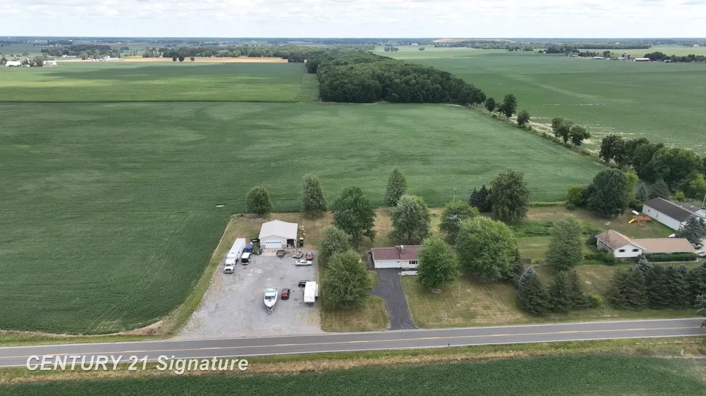 455 S Vernon Road Venice Township MI 48817