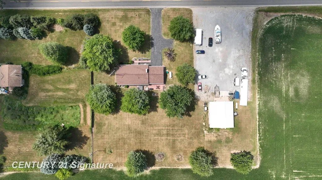 455 S Vernon Road Venice Township MI 48817