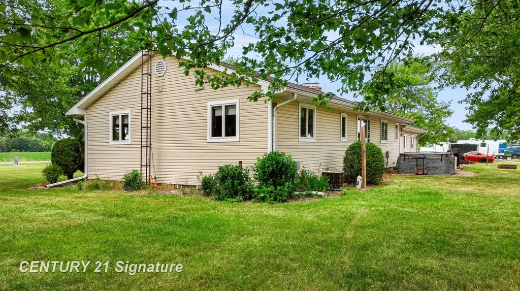 455 S Vernon Road Venice Township MI 48817