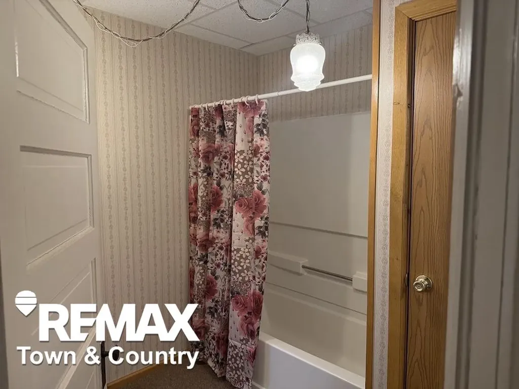 12267 N Saginaw Road Vienna Charter Township MI 48420