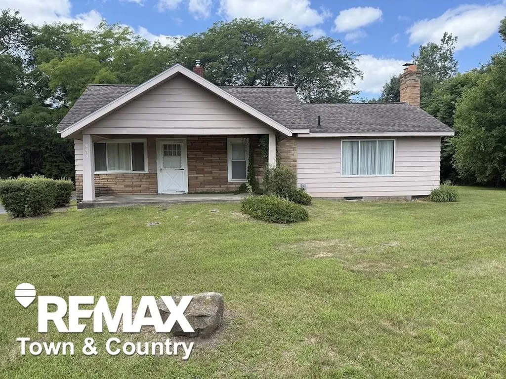 12267 N Saginaw Road Vienna Charter Township MI 48420