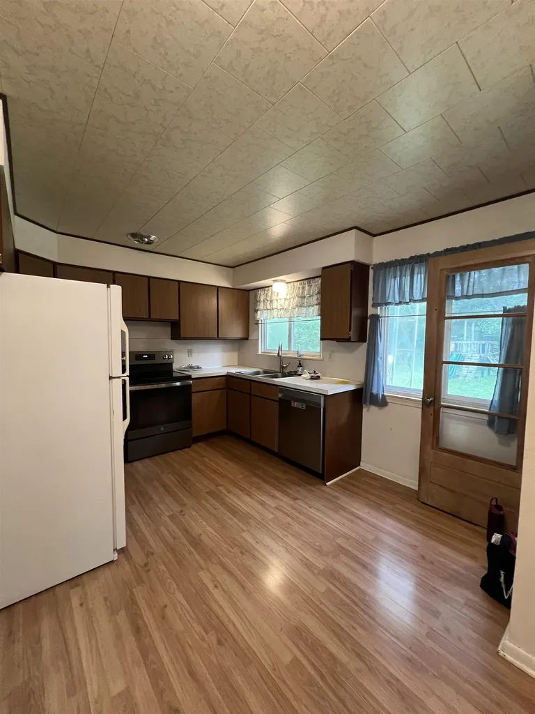 9222 Maplewood Street Thetford Township MI 48420