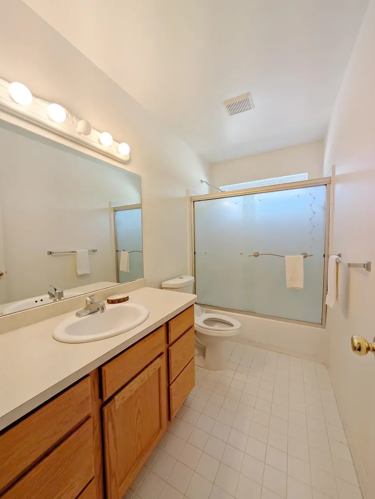 5273 Sequoia Court Burton City MI 48439
