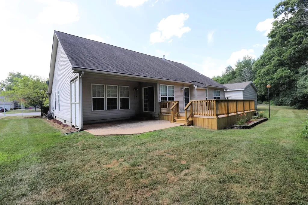5273 Sequoia Court Burton City MI 48439