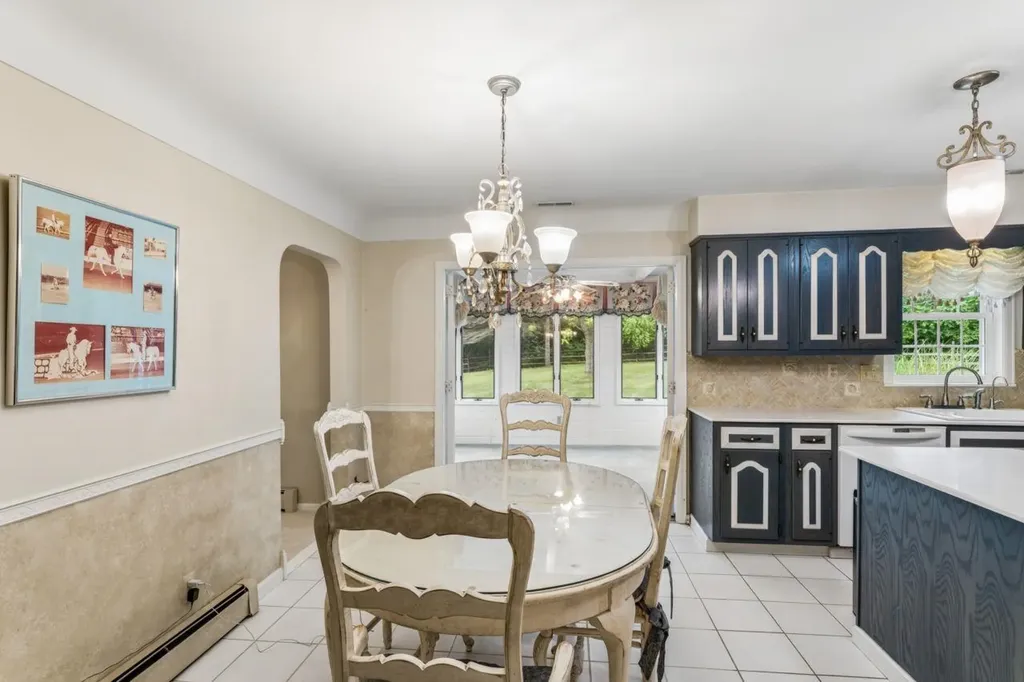 9422 S Saginaw Street Grand Blanc Charter Township MI 48439