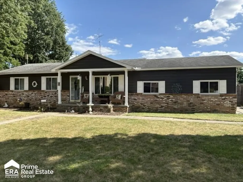 5521 Meadowcrest Drive Flint Charter Township MI 48532