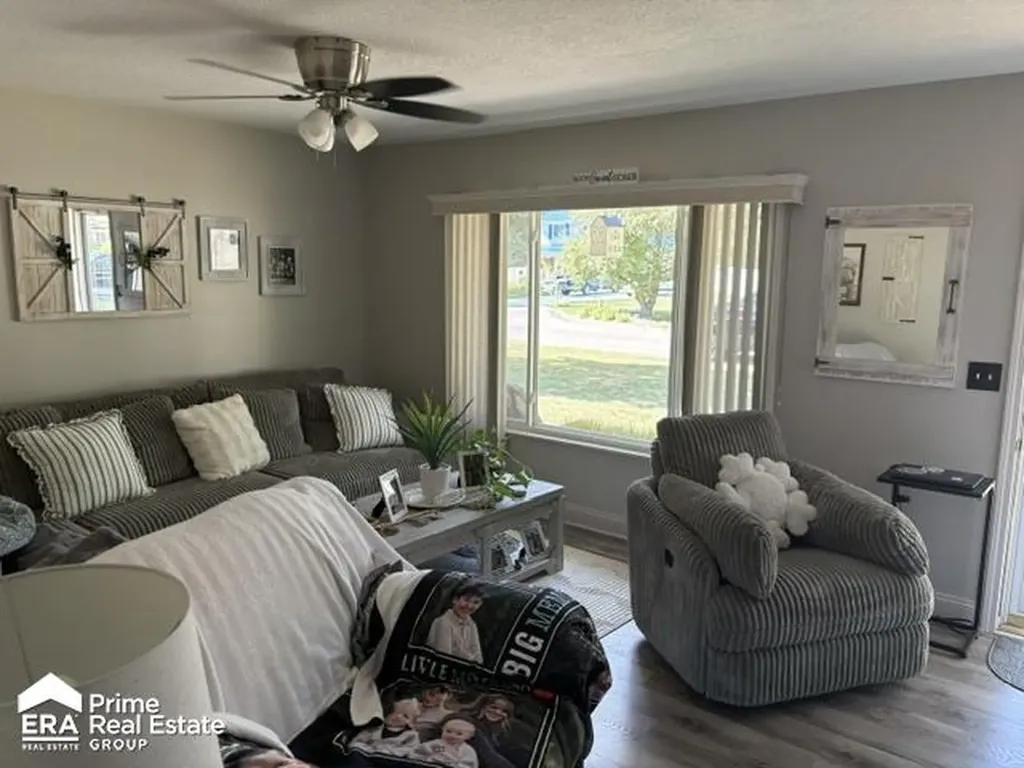 5521 Meadowcrest Drive Flint Charter Township MI 48532