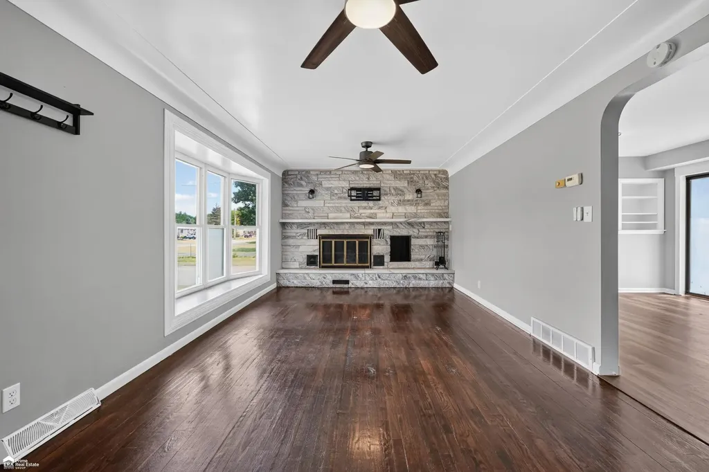 5286 Roberts Drive Genesee Charter Township MI 48506