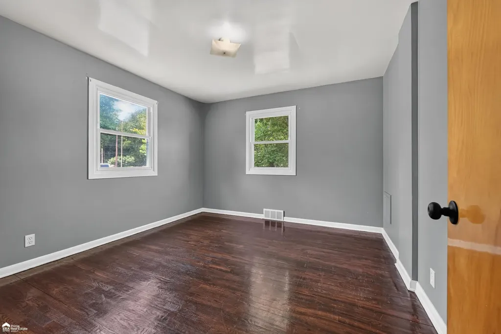 5286 Roberts Drive Genesee Charter Township MI 48506