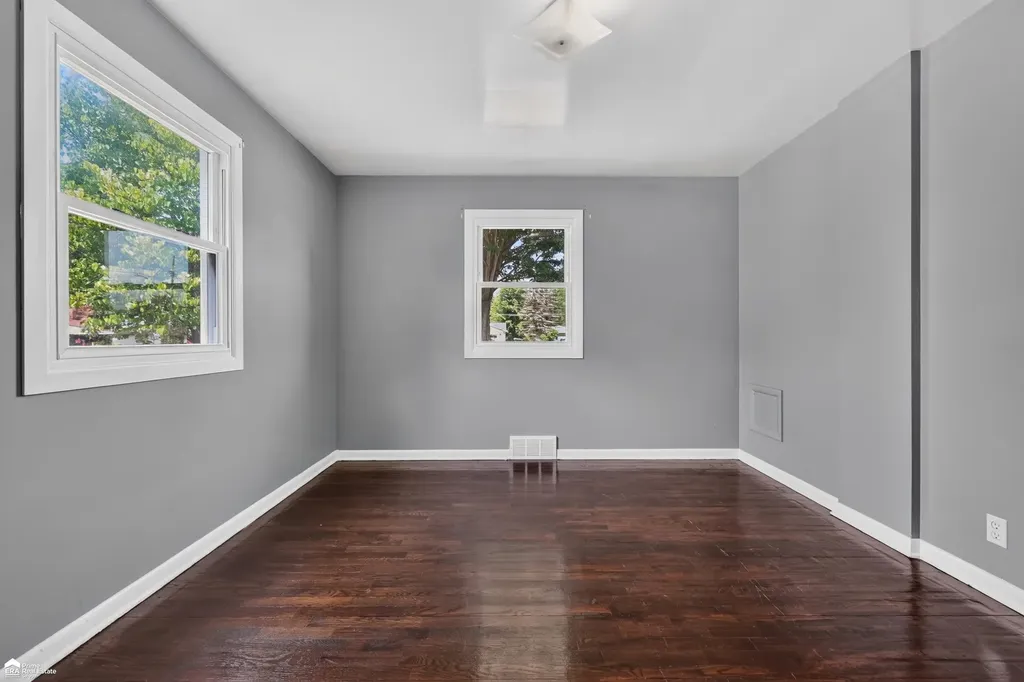 5286 Roberts Drive Genesee Charter Township MI 48506