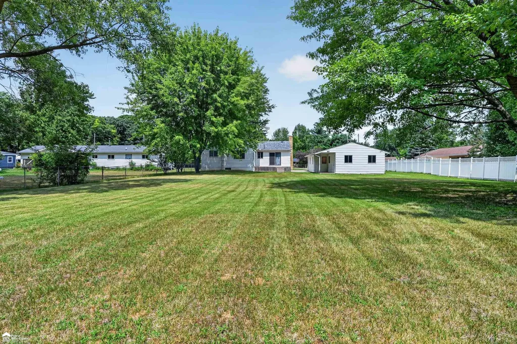 5286 Roberts Drive Genesee Charter Township MI 48506