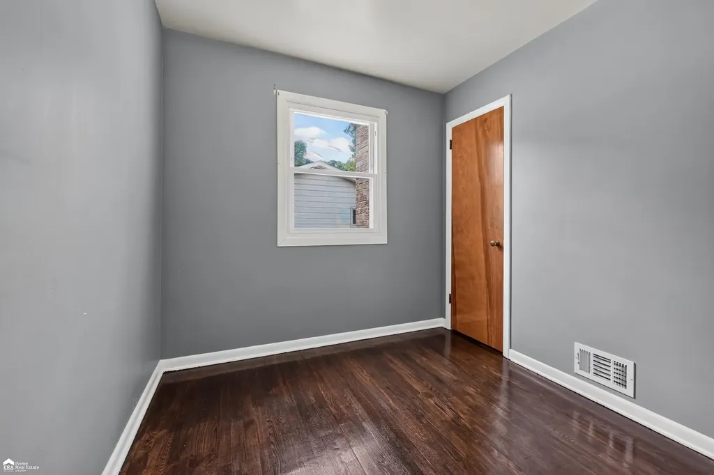 5286 Roberts Drive Genesee Charter Township MI 48506