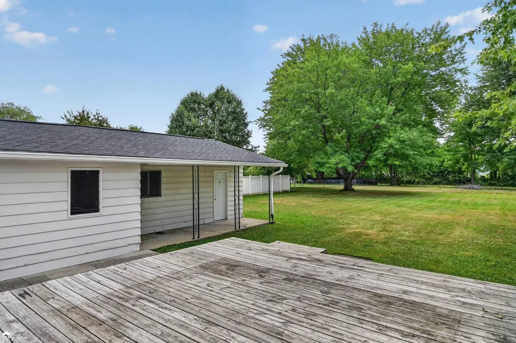 5286 Roberts Drive Genesee Charter Township MI 48506