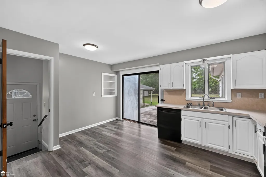 5286 Roberts Drive Genesee Charter Township MI 48506