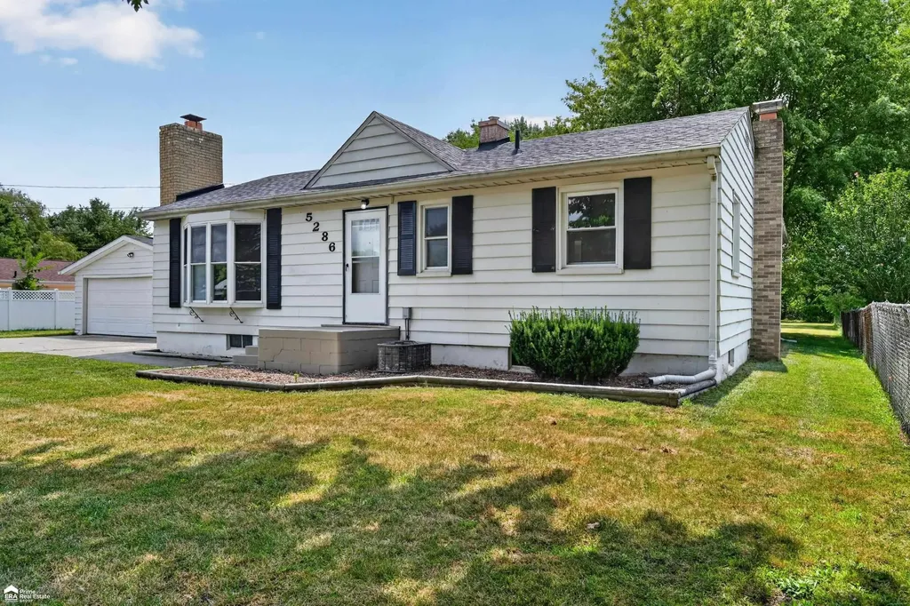 5286 Roberts Drive Genesee Charter Township MI 48506