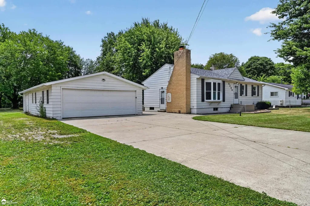 5286 Roberts Drive Genesee Charter Township MI 48506