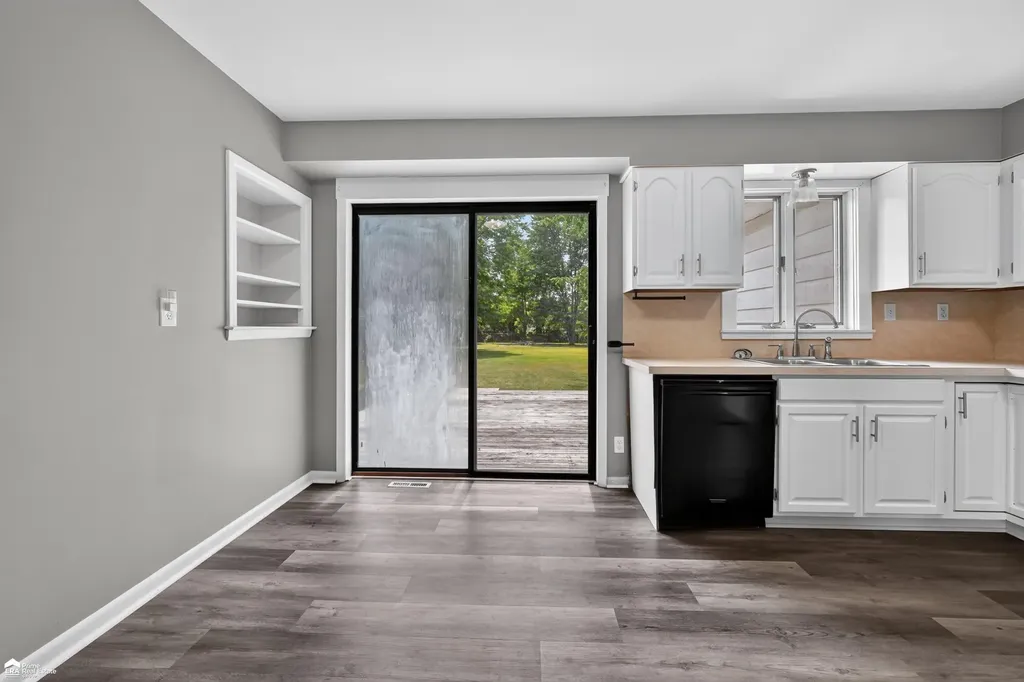 5286 Roberts Drive Genesee Charter Township MI 48506