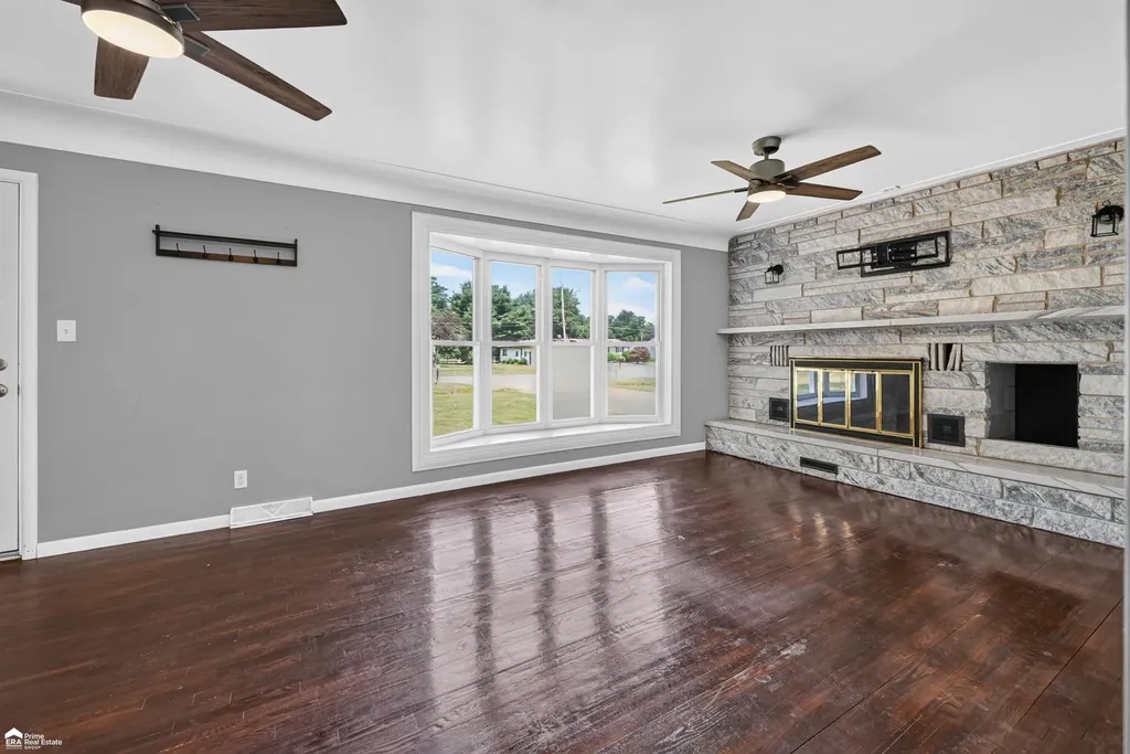 5286 Roberts Drive Genesee Charter Township MI 48506