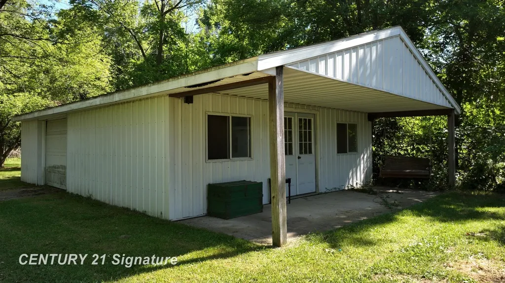 5196 W Wilson Road Vienna Charter Township MI 48420