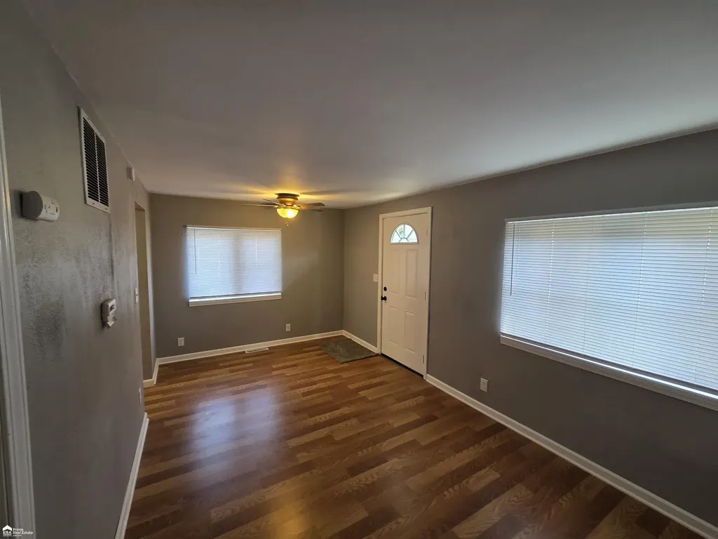 2164 E Whittemore Avenue Burton City MI 48529
