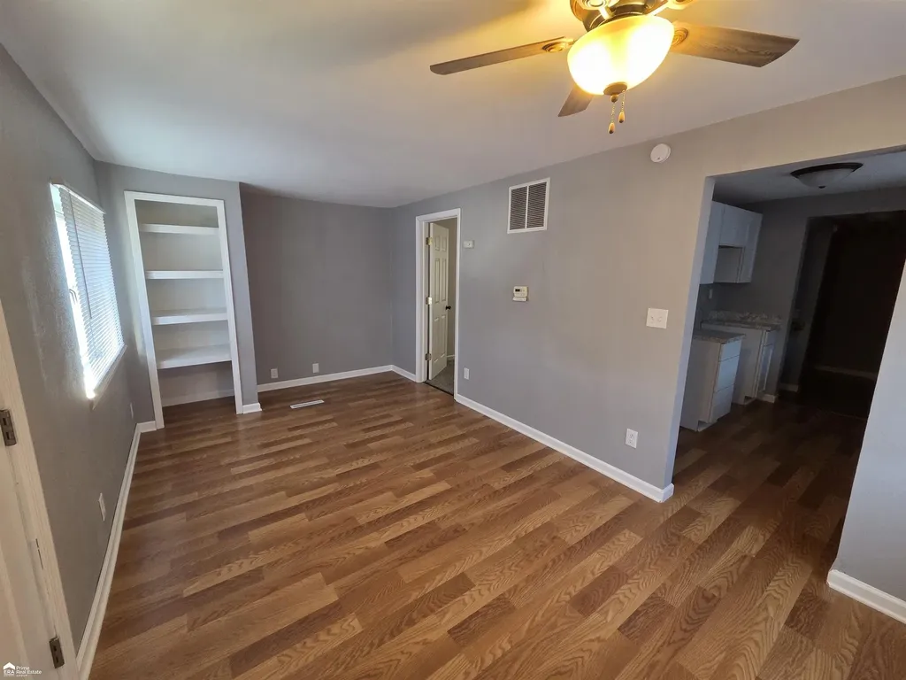 2164 E Whittemore Avenue Burton City MI 48529