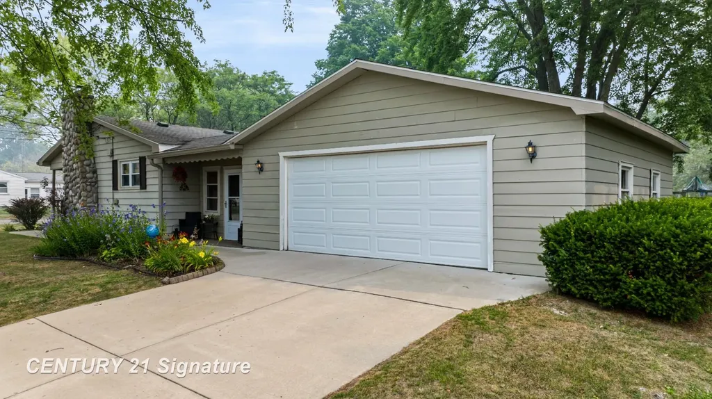 502 Rubelman Drive Owosso City MI 48867