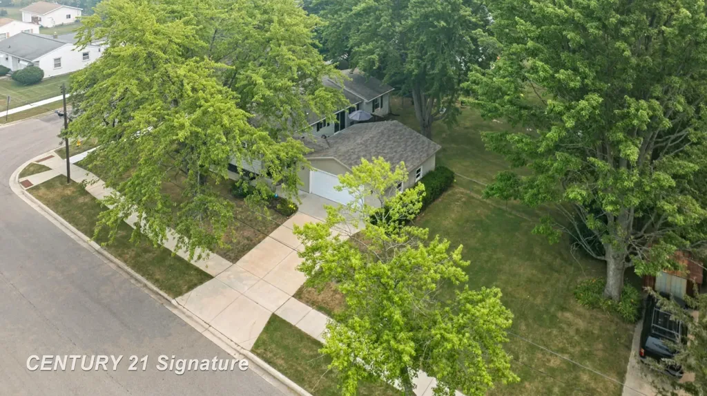 502 Rubelman Drive Owosso City MI 48867