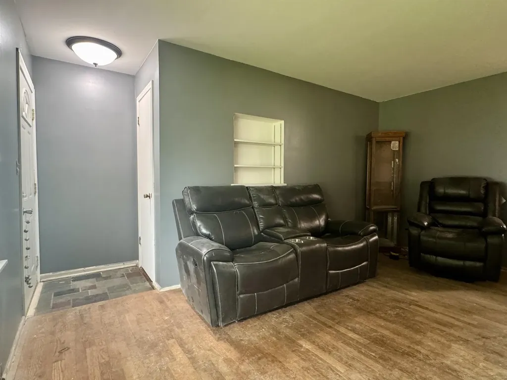 4442 Cherrytree Lane Flint Charter Township MI 48507