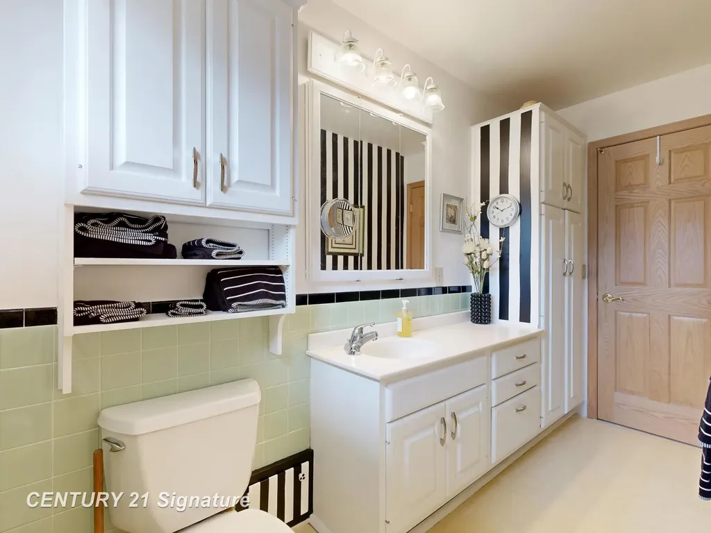 4386 N Elms Road Mt. Morris Township MI 48433