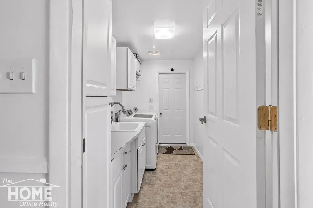 825 N State Road Caledonia Charter Township MI 48867